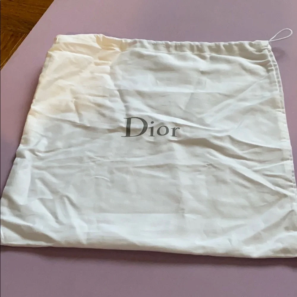 White Dior Bag - Picture 1 of 2